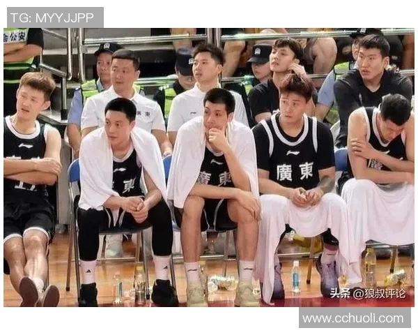 任骏飞引领球队奋勇争先展现篮球才华与团队精神的完美结合